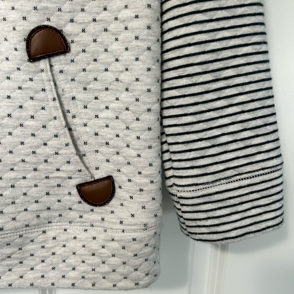 Maurice’s Sweater, Size small - Picture 4 of 5